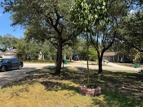 2207 N Cannes Dr in Cedar Park, TX - Building Photo - Building Photo