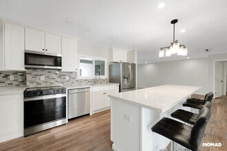 4532 W Seldon Ln in Glendale, AZ - Building Photo - Building Photo