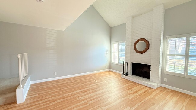 1063 Mangrove Ln in Alameda, CA - Building Photo - Building Photo