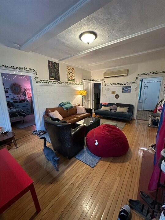 6 Bellvista Rd in Boston, MA - Building Photo