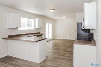 410 Jasmine Dr in Madison, AL - Building Photo - Building Photo