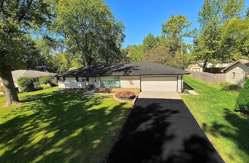 11 Jan Ave in Kankakee, IL - Foto de edificio