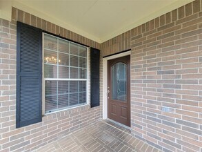 9311 Melvin Oaks Dr in Houston, TX - Building Photo - Building Photo