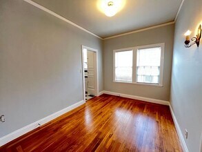 6050 Monroe Ave in Oakland, CA - Building Photo - Building Photo