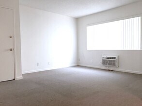 Bronson in Los Angeles, CA - Building Photo - Interior Photo