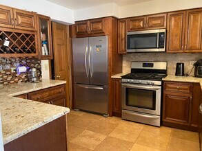 6587 N Northwest Hwy in Chicago, IL - Building Photo - Building Photo