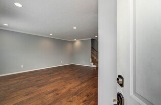 402 Bendwood Dr in Houston, TX - Building Photo