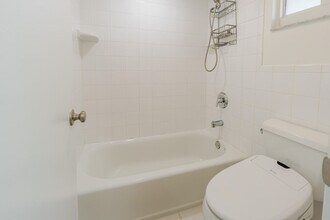 3069 NW 27th Terrace in Boca Raton, FL - Building Photo - Building Photo