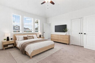 2634 Dodson St in Garland, TX - Foto de edificio - Building Photo