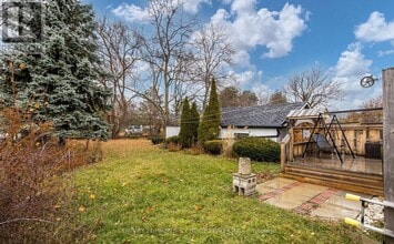 22 Parker St in Belleville, ON - Building Photo - Building Photo