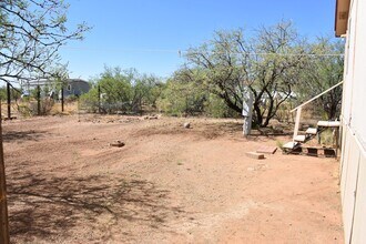5902 E Calle De La Tierra in Hereford, AZ - Building Photo - Building Photo