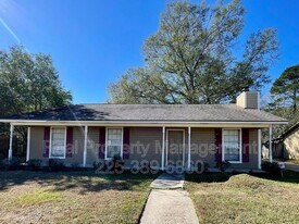 11350 Blanton Ave in Baton Rouge, LA - Building Photo