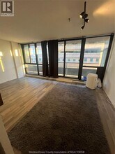 111 Riverside Dr E in Windsor, ON - Building Photo - Building Photo