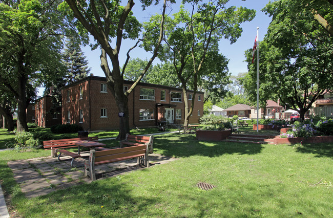 Beech Hall Housing Cooperative in Toronto, ON - Building Photo - Building Photo