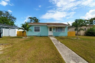 3637 39th St N in St. Petersburg, FL - Building Photo - Building Photo