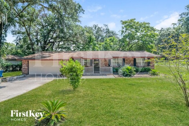 property at 441 Arlington Pl