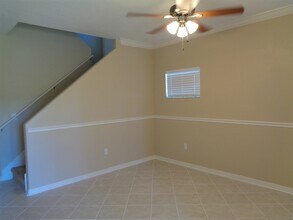 31437 Heatherstone Dr in Wesley Chapel, FL - Foto de edificio - Building Photo