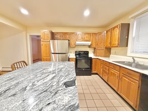 38 Franklin St in Marlborough, MA - Building Photo - Building Photo