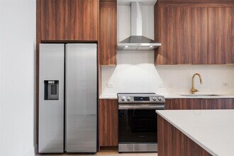 1701 Simond Ave in Austin, TX - Building Photo - Building Photo