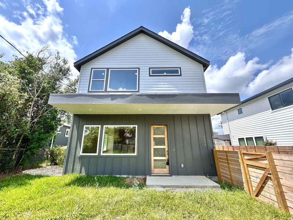 5605 Samuel Huston Ave in Austin, TX - Building Photo