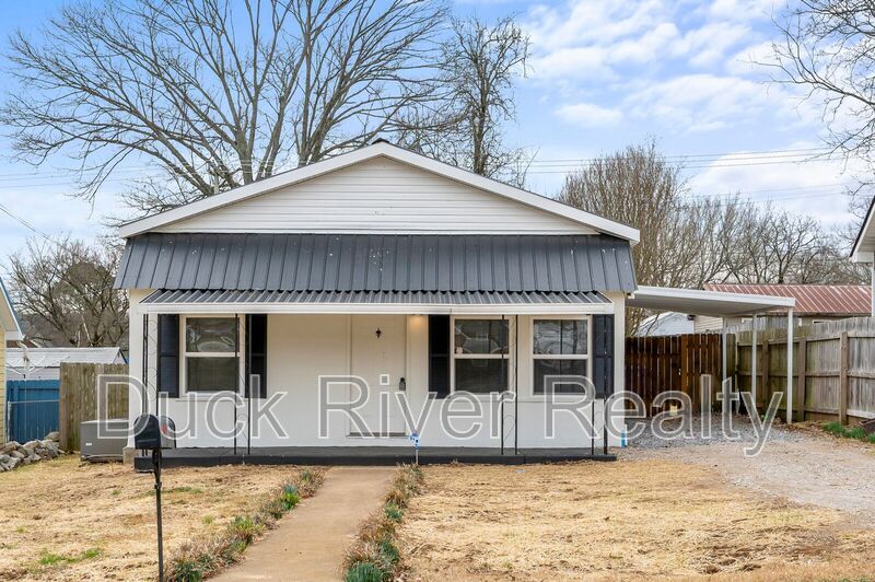 412 4th Ave in Columbia, TN - Building Photo