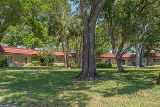 Pinewood Village in Clearwater, FL - Building Photo - Building Photo