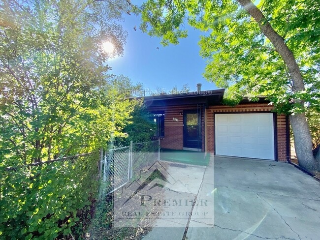 321 W Ramona Ave in Colorado Springs, CO - Building Photo - Building Photo