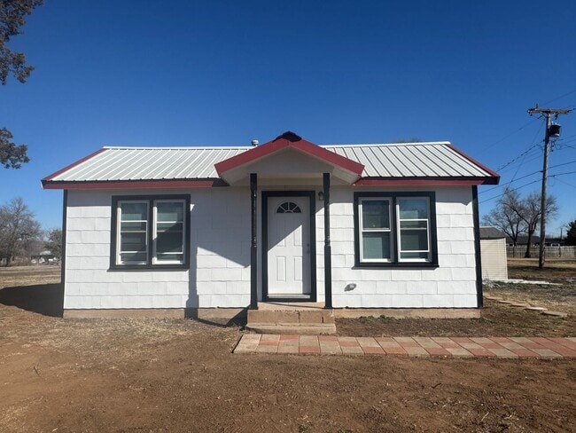 property at 304 S 2nd St