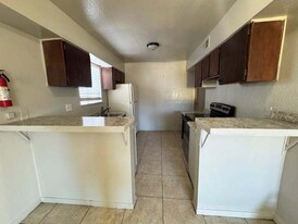 25 Gold Bar Ct, Unit A Apartments