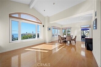 142 Sidney Bay Dr in Newport Beach, CA - Building Photo - Building Photo