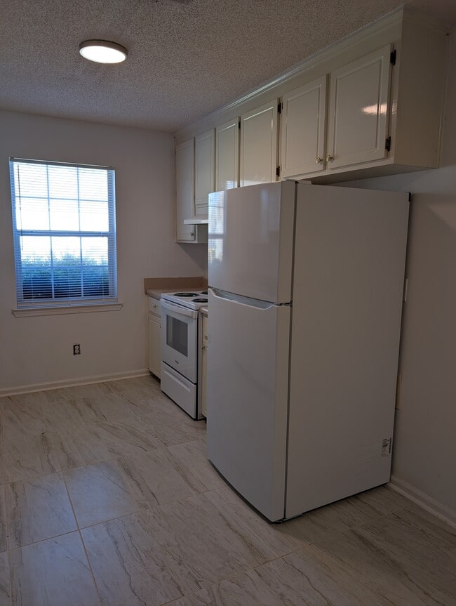 610 Mitchell St in Headland, AL - Building Photo - Building Photo