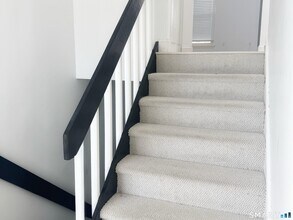 10 Glenview Dr in Cromwell, CT - Building Photo - Building Photo