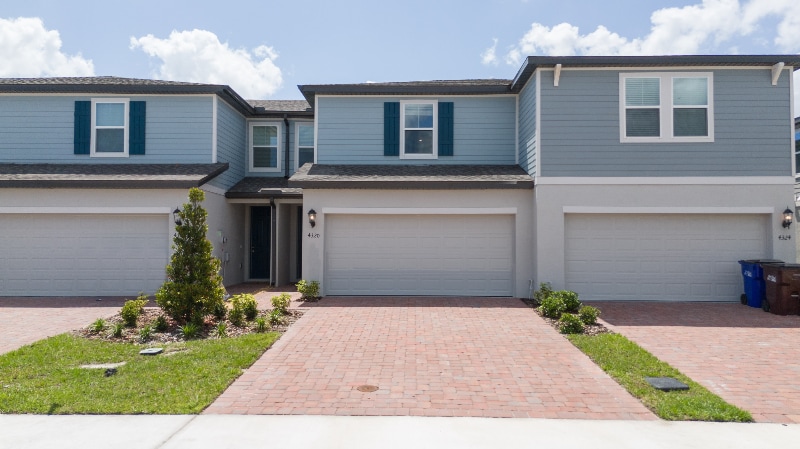 4320 Ranch House Rd in St. Cloud, FL - Building Photo