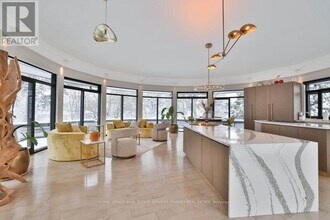 1352 Nocturne Ct in Mississauga, ON - Building Photo - Building Photo