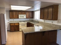 407 Mount McKinley Pl in Ridgecrest, CA - Building Photo - Building Photo