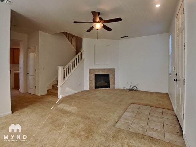 10 Shadmoor Pl in Sacramento, CA - Foto de edificio - Building Photo