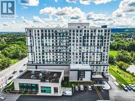 870 Queenston Rd in Hamilton, ON - Building Photo