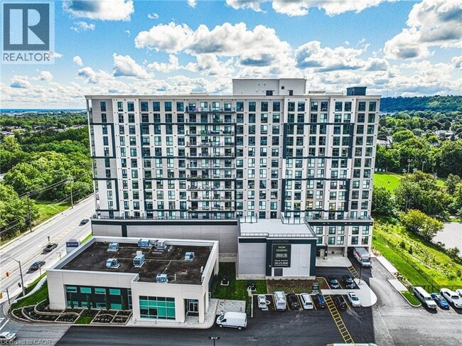 property at 870 Queenston Rd