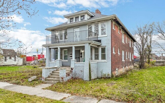 property at 9839 Woodside St
