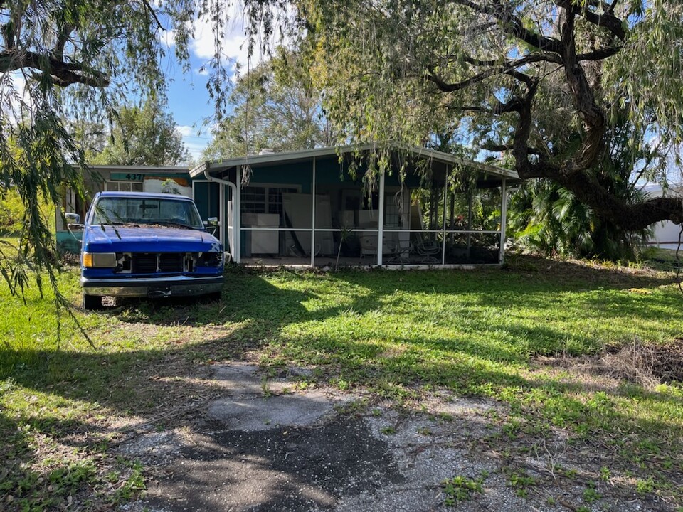 4385 Guard St in Port Charlotte, FL - Building Photo