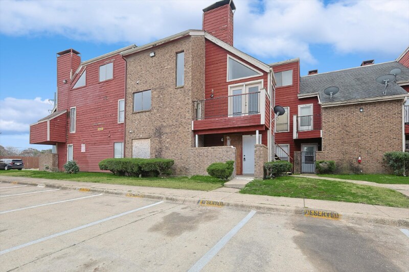 9839 Walnut St in Dallas, TX - Building Photo