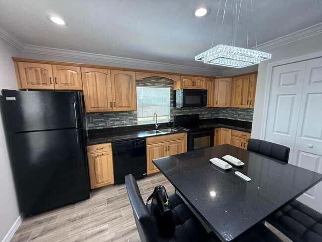 216 Smith Ave in Lake Hamilton, FL - Building Photo - Building Photo