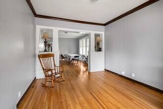 11527 S La Salle St in Chicago, IL - Building Photo - Building Photo