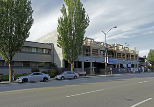 Teatro in Burnaby, BC - Building Photo - Building Photo