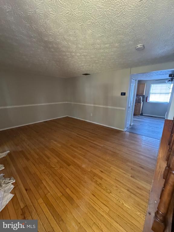 1404 Elm Grove Cir in Silver Spring, MD - Building Photo - Building Photo