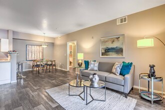 Copper Creek Apartments in Las Vegas, NV - Building Photo - Building Photo