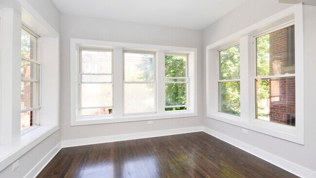 4906 N Rockwell St-Unit -G in Chicago, IL - Building Photo - Building Photo