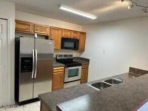 6880 Skaff Ave in Jacksonville, FL - Building Photo - Building Photo