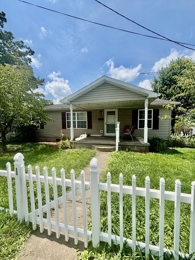 469 Herman Ave in Morgantown, WV - Building Photo - Building Photo