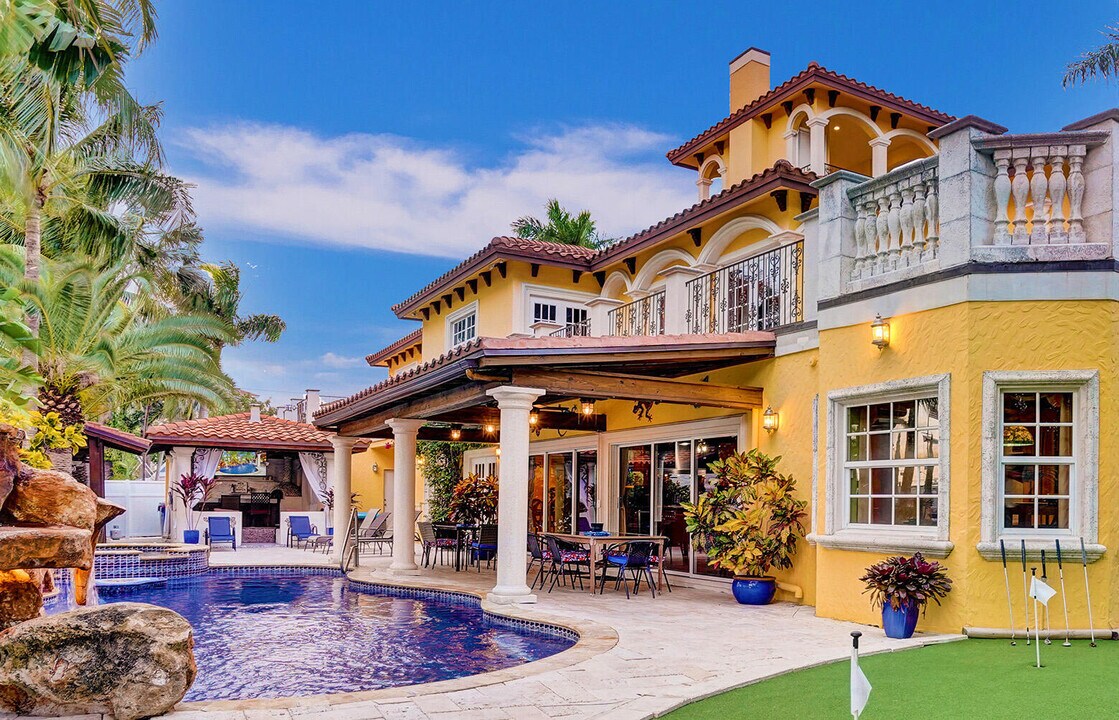 600 Circle Dr in Pompano Beach, FL - Building Photo
